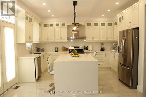 4617 Simmons Road W, Burlington (Alton), ON - Indoor Photo Showing Kitchen