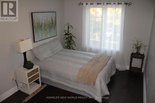 4617 Simmons Road W, Burlington (Alton), ON - Indoor Photo Showing Bedroom