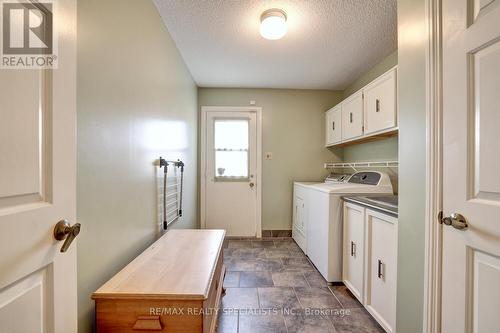 2542 King Richards Place, Mississauga (Sheridan), ON - Indoor Photo Showing Laundry Room