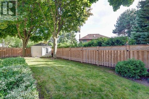 2542 King Richards Place, Mississauga (Sheridan), ON - Outdoor