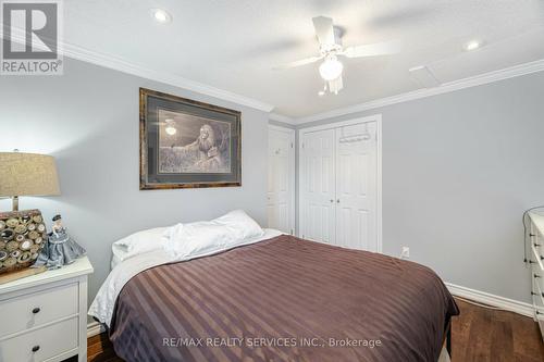 11 Courtleigh Square, Brampton (Heart Lake East), ON - Indoor Photo Showing Bedroom