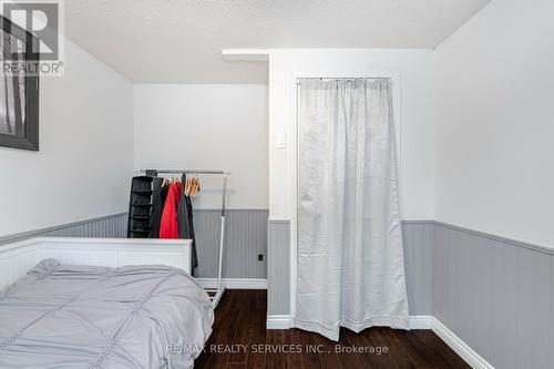 11 Courtleigh Square, Brampton (Heart Lake East), ON - Indoor Photo Showing Bedroom