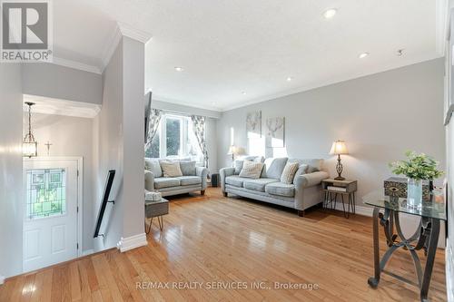 11 Courtleigh Square, Brampton (Heart Lake East), ON - Indoor Photo Showing Other Room