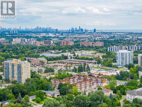 7 - 4025 Hickory Drive, Mississauga, ON - Outdoor With View