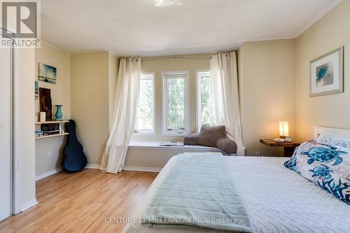 2287 Saddlecreek Crescent, Oakville (West Oak Trails), ON - Indoor Photo Showing Bedroom