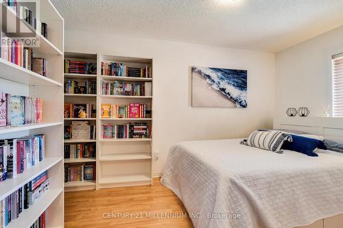 2287 Saddlecreek Crescent, Oakville (West Oak Trails), ON - Indoor Photo Showing Bedroom