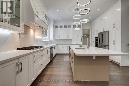 1164 Bridge Road, Oakville (Bronte East), ON - Indoor Photo Showing Kitchen With Upgraded Kitchen