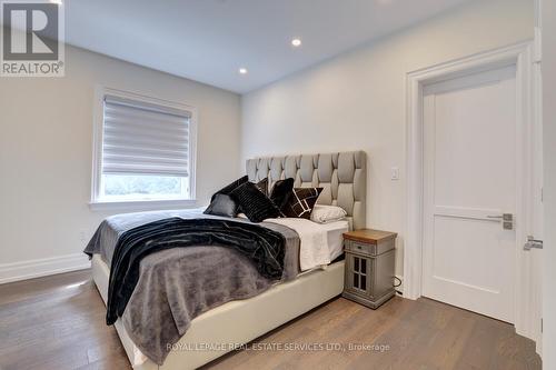 1164 Bridge Road, Oakville (Bronte East), ON - Indoor Photo Showing Bedroom