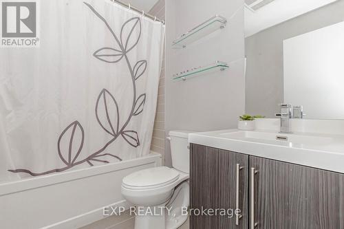 709 - 2093 Fairview Street, Burlington (Freeman), ON - Indoor Photo Showing Bathroom