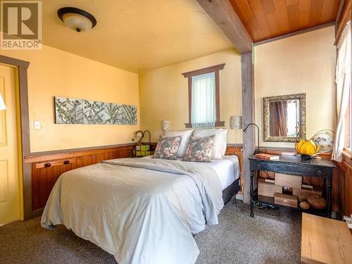 3265 Atrevida Road, Powell River, BC - Indoor Photo Showing Bedroom