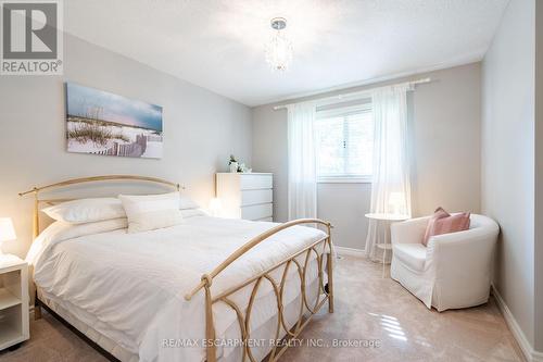 2159 Britannia Road, Burlington, ON - Indoor Photo Showing Bedroom