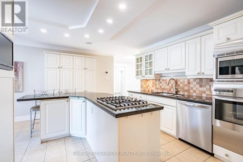 2159 Britannia Road, Burlington, ON - Indoor Photo Showing Kitchen With Upgraded Kitchen