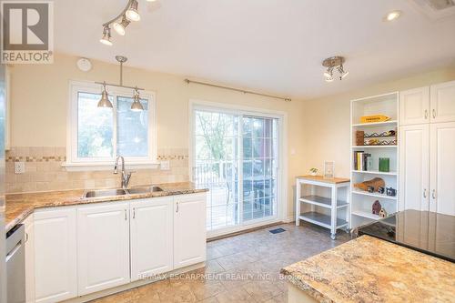 1431 Lewisham Drive, Mississauga, ON - Indoor Photo Showing Kitchen With Double Sink