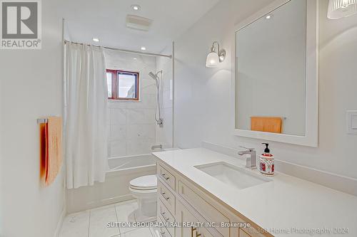 2 Romfield Drive, Toronto (York University Heights), ON - Indoor Photo Showing Bathroom