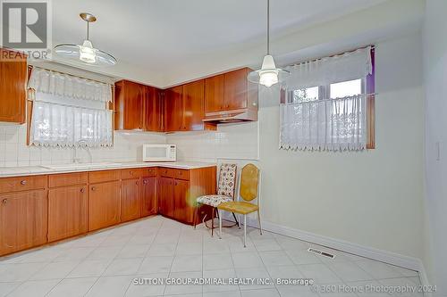 2 Romfield Drive, Toronto (York University Heights), ON - Indoor Photo Showing Kitchen