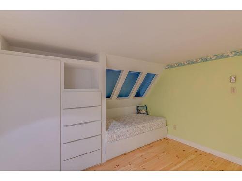 Bedroom - 6602 Rue Des Cygnes, Laval (Sainte-Rose), QC - Indoor Photo Showing Bedroom