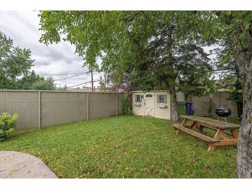 Cour - 6602 Rue Des Cygnes, Laval (Sainte-Rose), QC - Outdoor With Backyard