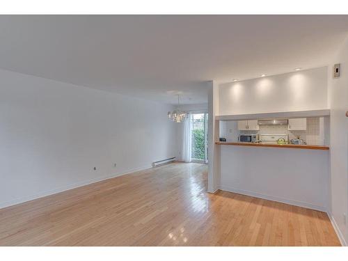 Dining room - 6602 Rue Des Cygnes, Laval (Sainte-Rose), QC - Indoor Photo Showing Other Room