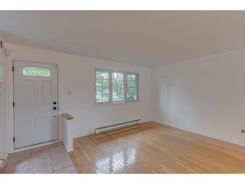 Living room - 6602 Rue Des Cygnes, Laval (Sainte-Rose), QC - Indoor Photo Showing Other Room