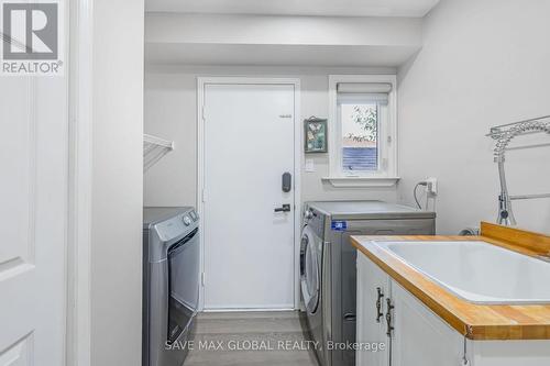 59 Dawnridge Trail, Brampton (Heart Lake West), ON - Indoor Photo Showing Laundry Room