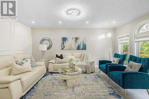 59 Dawnridge Trail, Brampton (Heart Lake West), ON - Indoor Photo Showing Living Room