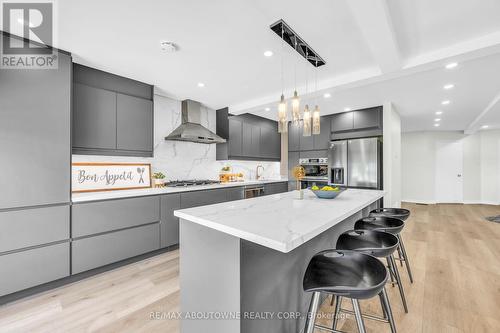 4659 Full Moon Circle, Mississauga (Hurontario), ON - Indoor Photo Showing Kitchen With Stainless Steel Kitchen With Upgraded Kitchen