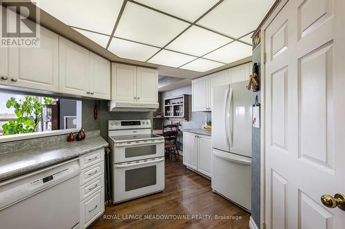 1109 - 320 Mill Street S, Brampton (Brampton South), ON - Indoor Photo Showing Kitchen