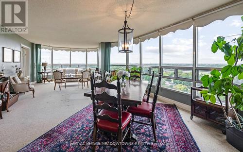 1109 - 320 Mill Street S, Brampton (Brampton South), ON - Indoor Photo Showing Dining Room