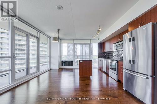 1804 - 2240 Lakeshore Boulevard W, Toronto, ON - Indoor Photo Showing Kitchen With Stainless Steel Kitchen With Upgraded Kitchen