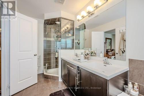 25 Rockman Crescent, Brampton (Northwest Brampton), ON - Indoor Photo Showing Bathroom