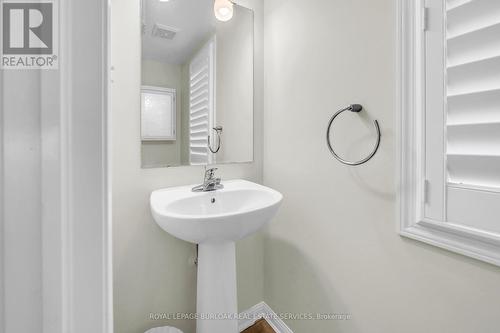 4083 Gunby Crescent, Burlington (Alton), ON - Indoor Photo Showing Bathroom