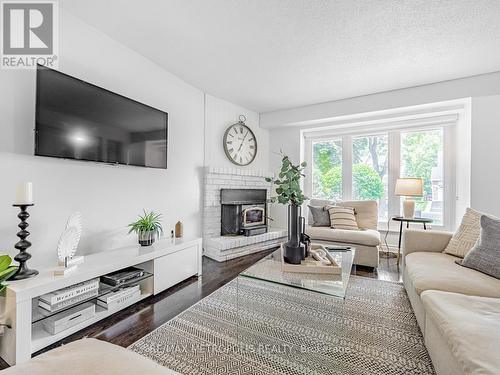 2 Davenrich Court, Brampton (Heart Lake East), ON - Indoor Photo Showing Living Room With Fireplace