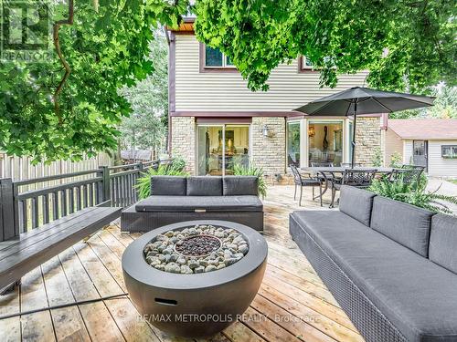 2 Davenrich Court, Brampton (Heart Lake East), ON - Outdoor With Deck Patio Veranda