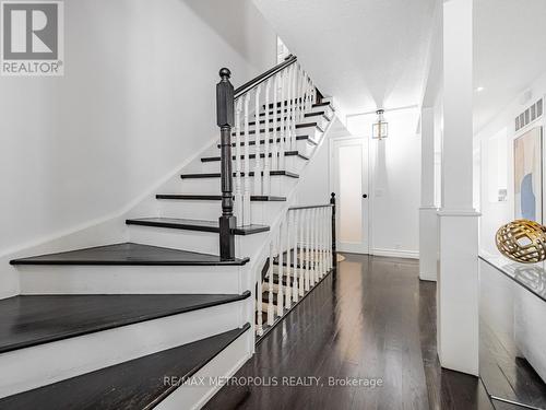 2 Davenrich Court, Brampton (Heart Lake East), ON - Indoor Photo Showing Other Room