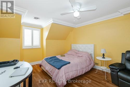 2065 Westfield Drive, Mississauga, ON - Indoor Photo Showing Bedroom