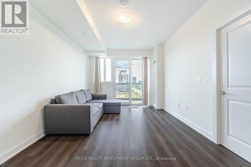 615 - 3200 William Coltson Avenue, Oakville, ON - Indoor Photo Showing Living Room