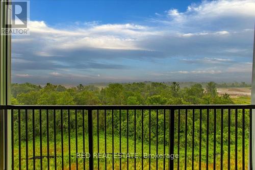 610 - 5 Chef Lane, Barrie (Innis-Shore), ON - Outdoor With Balcony With View