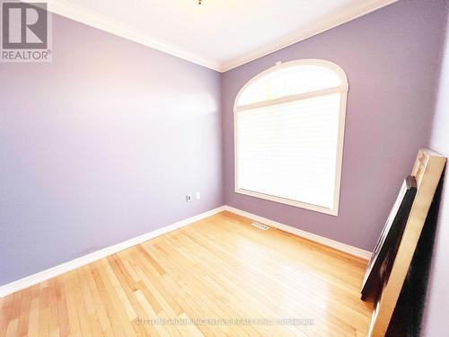 33 Cumming Drive, Barrie (Ardagh), ON - Indoor Photo Showing Other Room