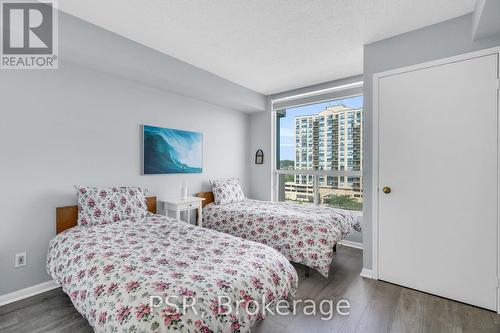 809 - 75 Ellen Street, Barrie (Lakeshore), ON - Indoor Photo Showing Bedroom