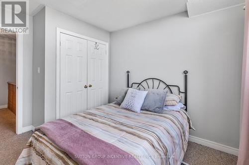 183 Stanley Street, Barrie (East Bayfield), ON - Indoor Photo Showing Bedroom