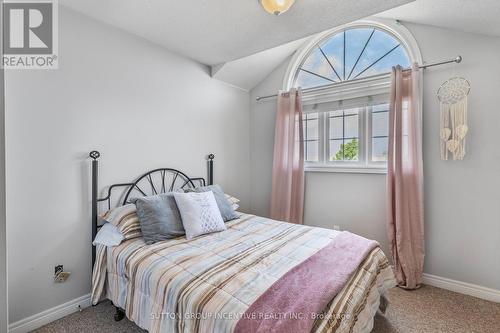 183 Stanley Street, Barrie (East Bayfield), ON - Indoor Photo Showing Bedroom