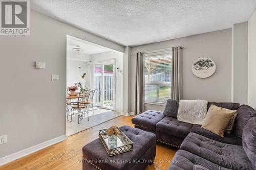 183 Stanley Street, Barrie (East Bayfield), ON - Indoor Photo Showing Living Room