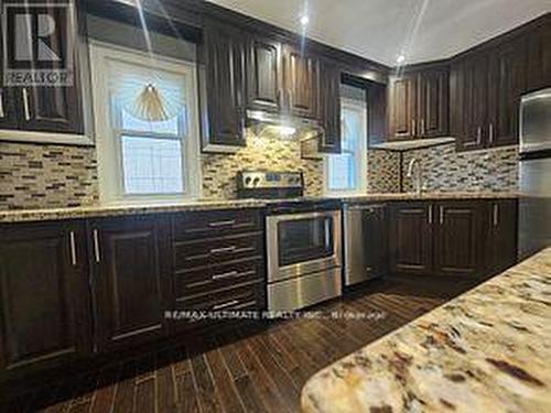 2358 Rebecca Street, Oakville (Bronte West), ON - Indoor Photo Showing Kitchen With Upgraded Kitchen