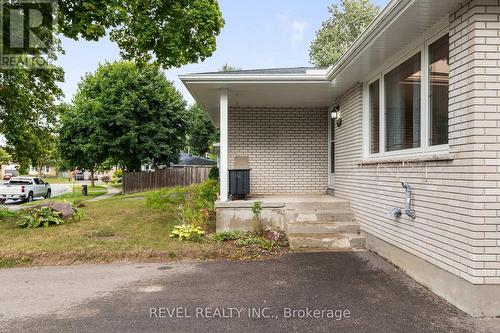 5 East Gate, Barrie (Grove East), ON - Outdoor