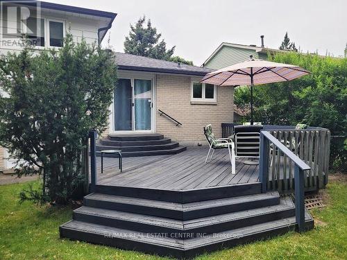 868 Cabot Trail, Milton (Dorset Park), ON - Outdoor With Deck Patio Veranda