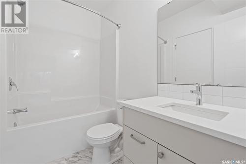 203 Cowessess Road, Saskatoon, SK - Indoor Photo Showing Bathroom