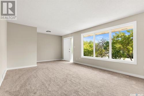 202 7Th Street, Pilot Butte, SK - Indoor Photo Showing Other Room