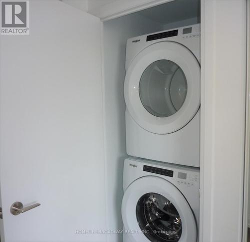 1605 - 77 Mutual Street, Toronto, ON - Indoor Photo Showing Laundry Room