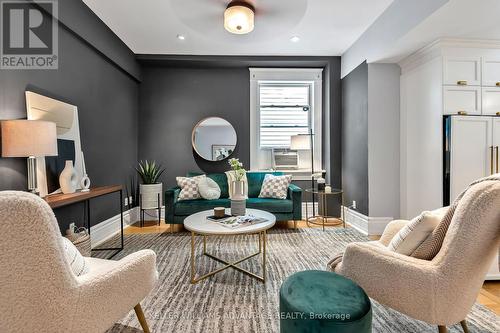 234 Seaton Street, Toronto (Moss Park), ON - Indoor Photo Showing Living Room