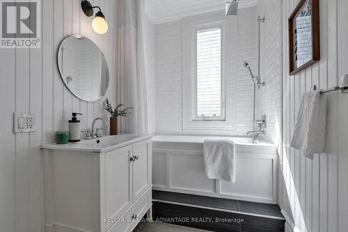 234 Seaton Street, Toronto (Moss Park), ON - Indoor Photo Showing Bathroom